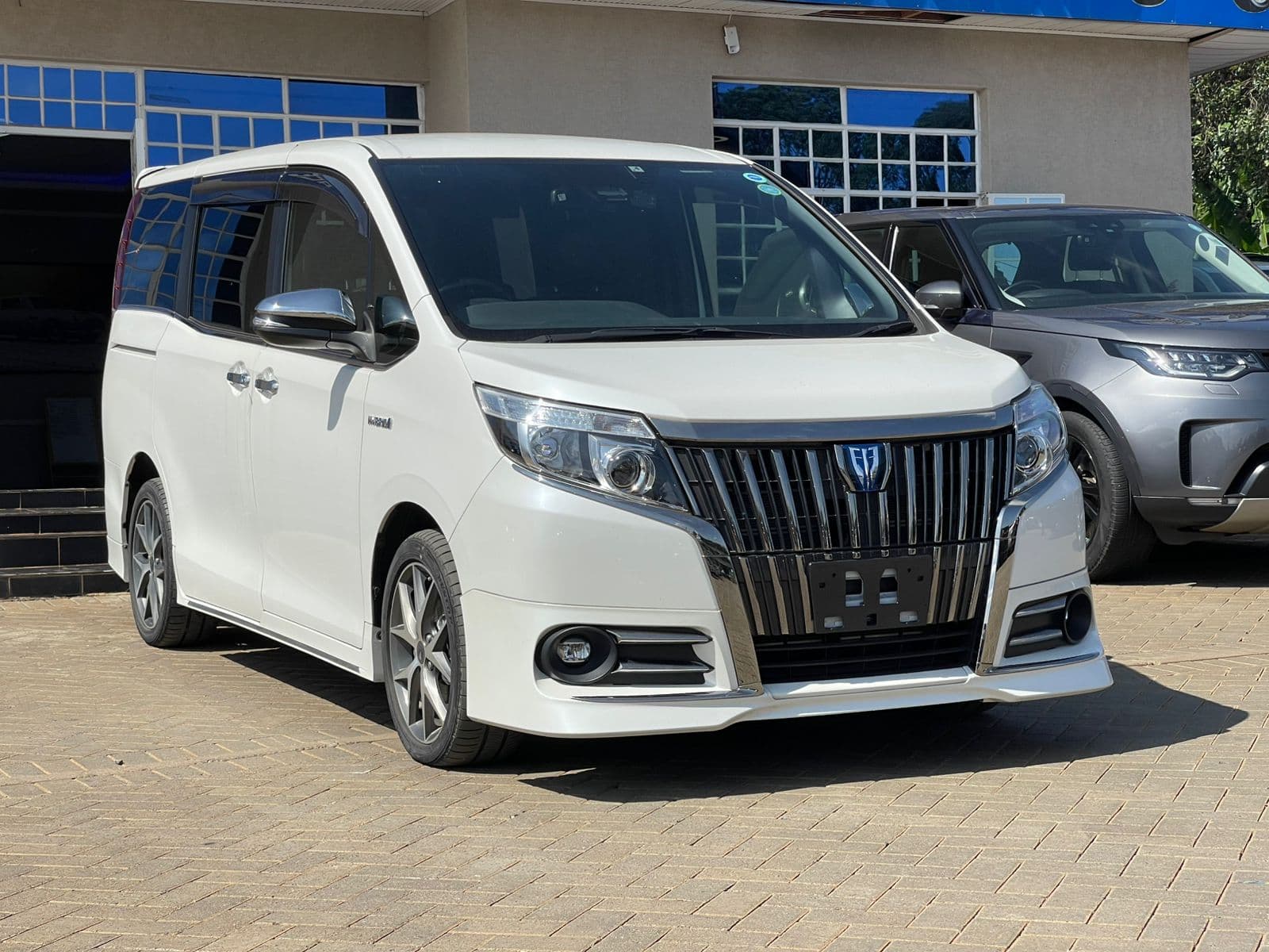 Image of Toyota Esquire YOM - 2017