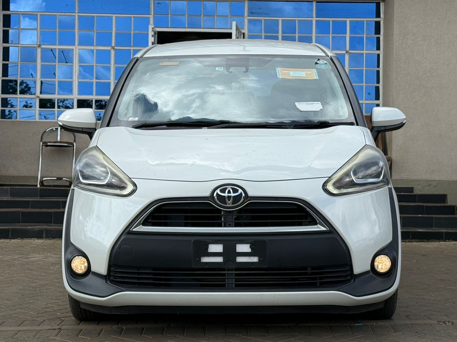 Image of Toyota Sienta YOM - 2017
