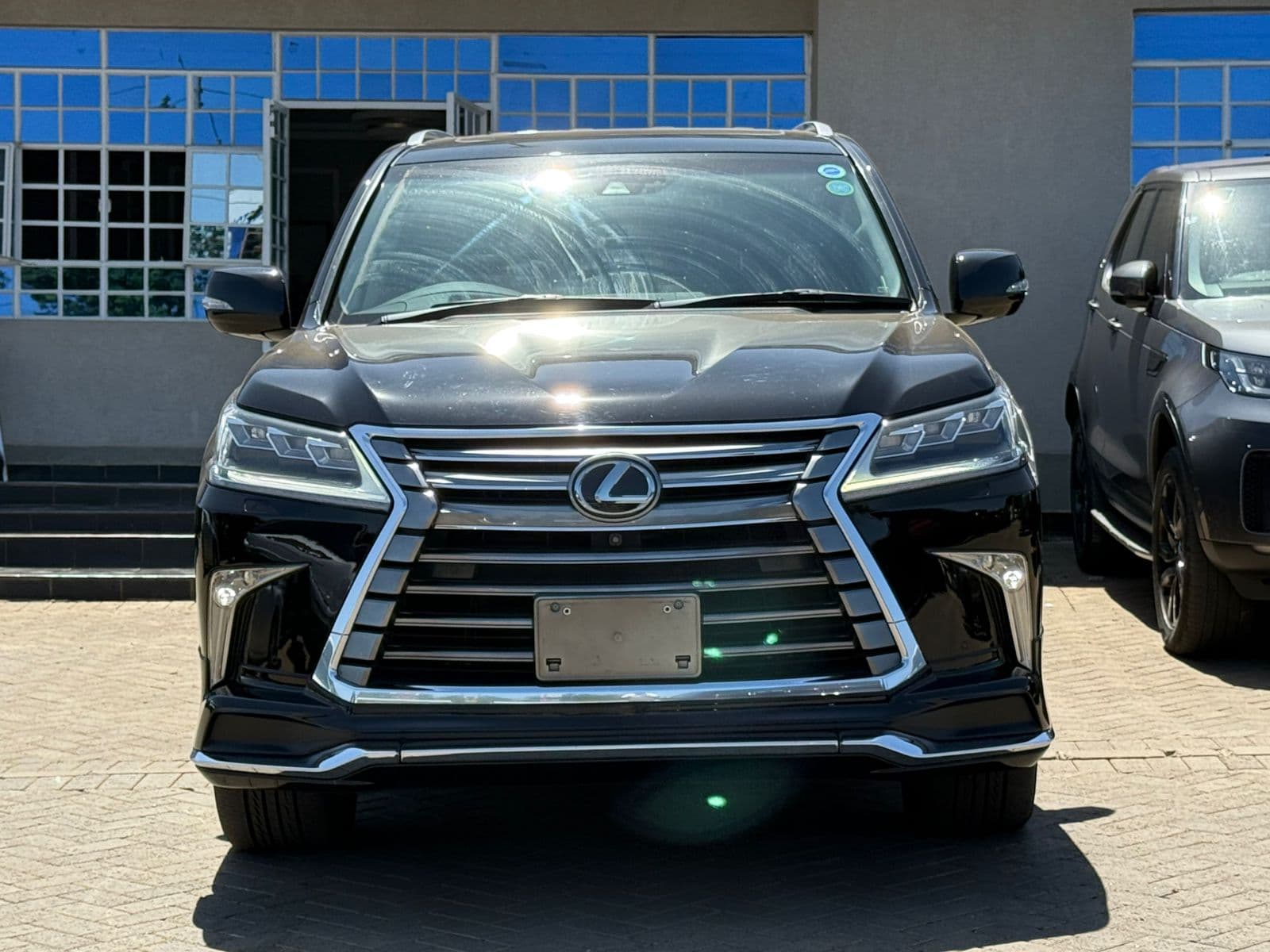 Image of Lexus LX570 YOM - 2017