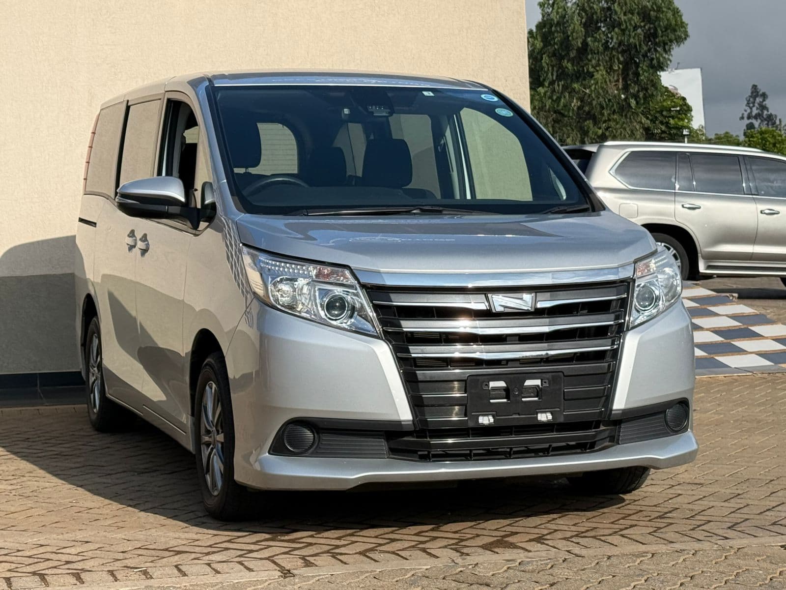 Image of Toyota Noah YOM - 2017