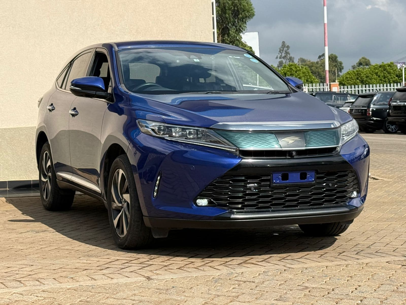 Image of Toyota Harrier Turbo YOM - 2017