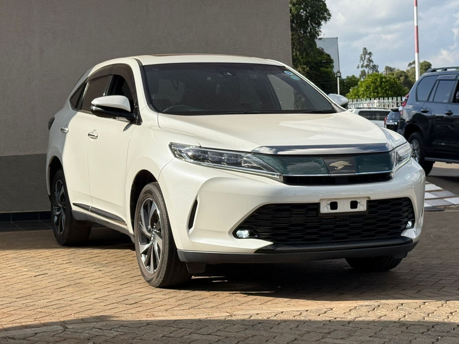 Image of Toyota Harrier Turbo YOM - 2017
