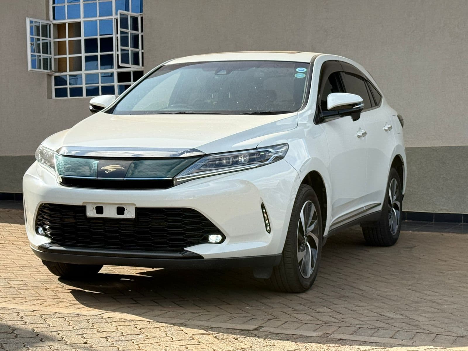 Image of Toyota Harrier Turbo YOM - 2017