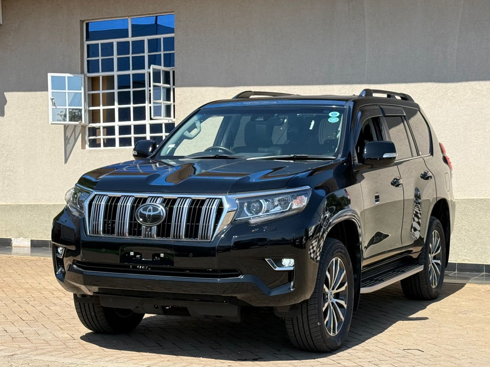 Image of Toyota Prado TZG YOM - 2017