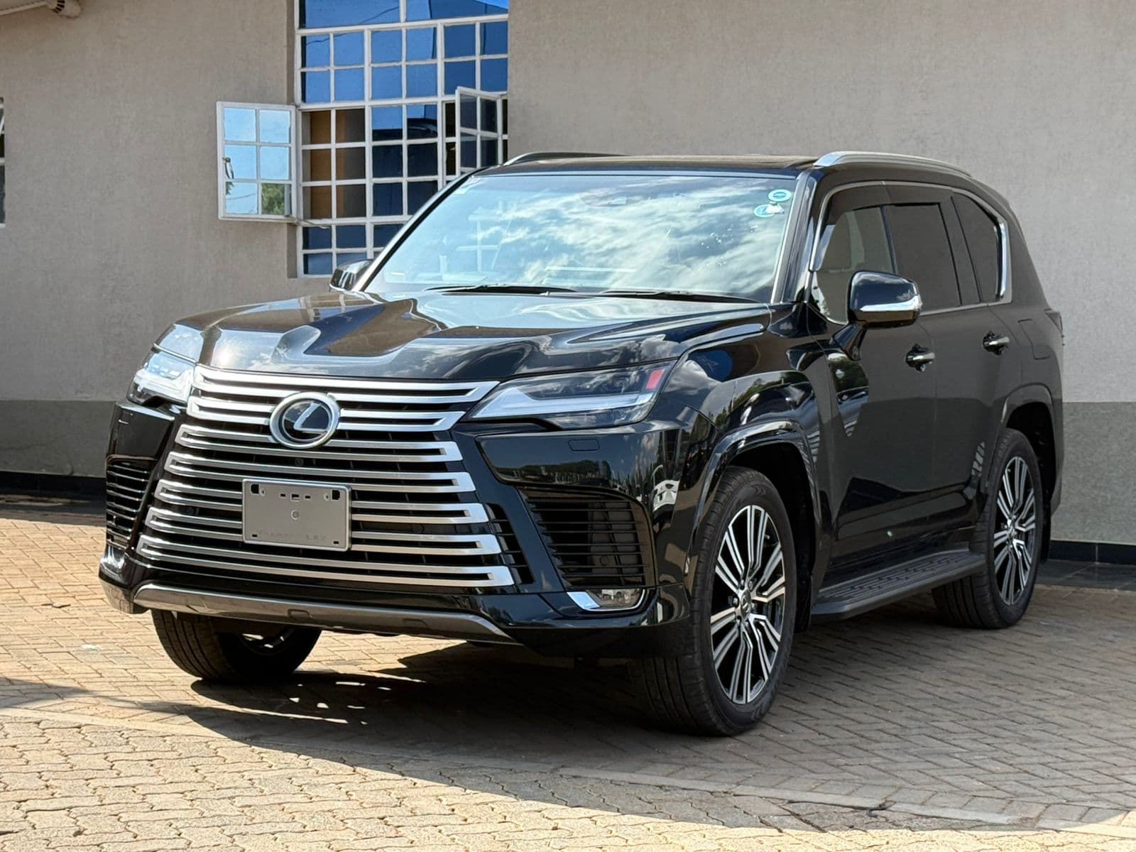 Image of Lexus LX600 YOM - 2023