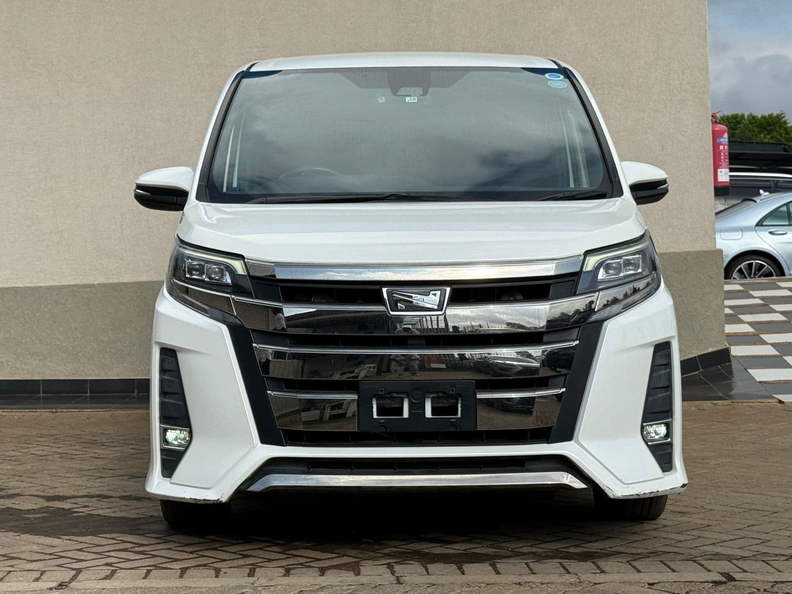 Image of Toyota Noah YOM - 2017