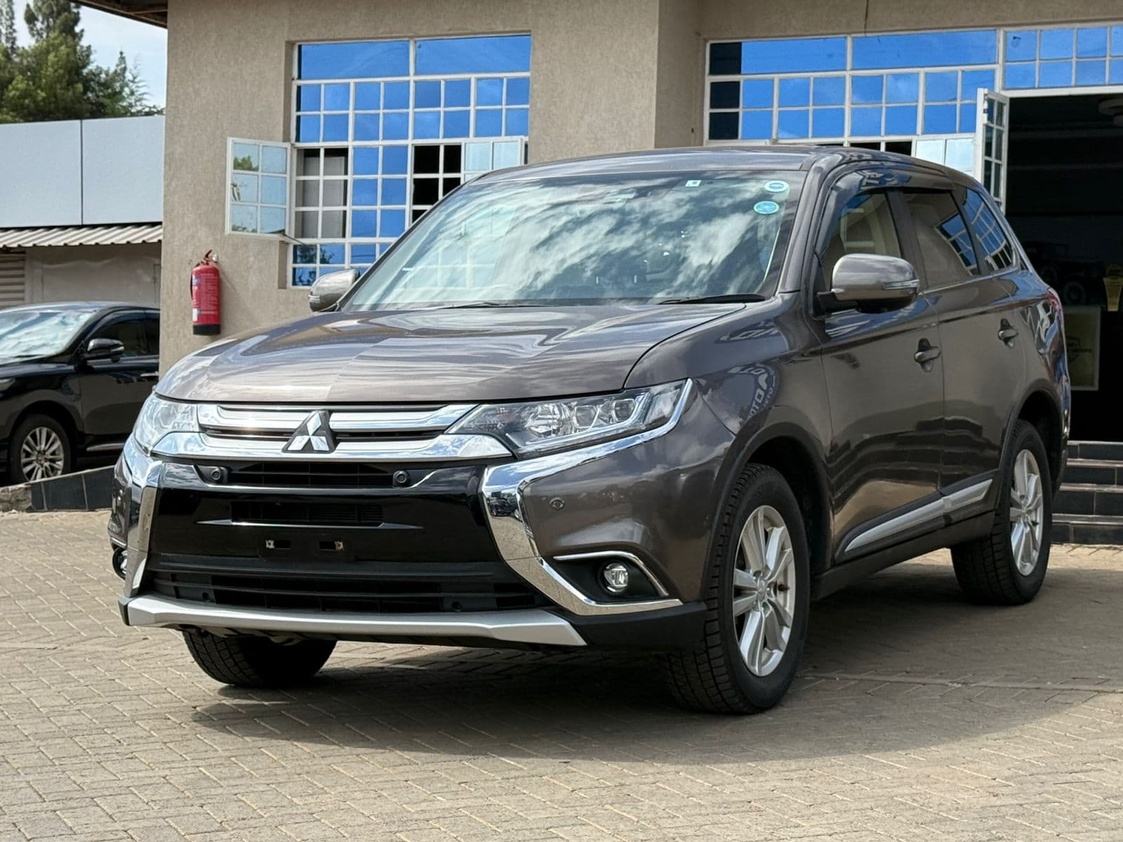 Image of Mitsubishi Outlander YOM - 2017
