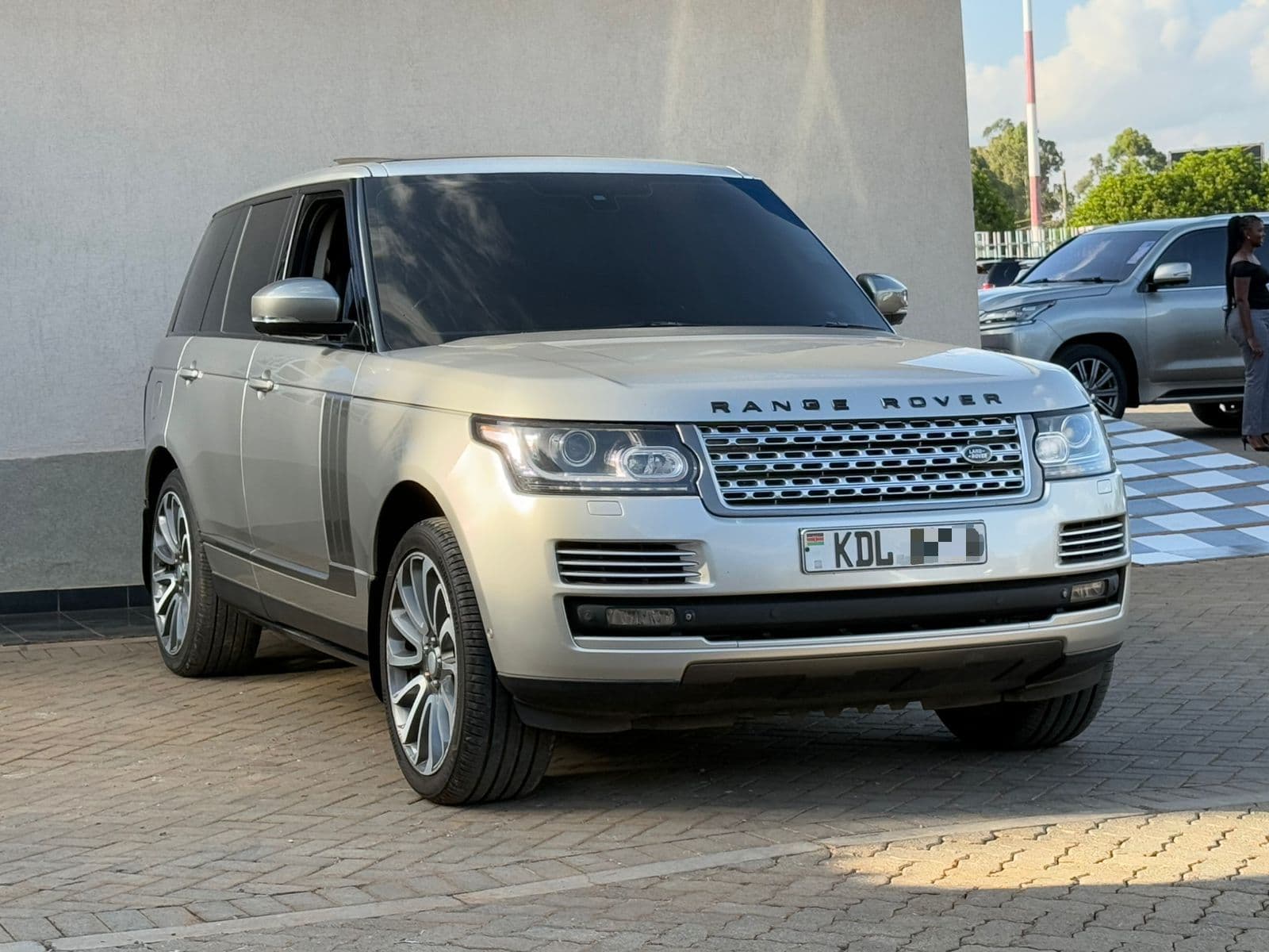 Image of Range Rover Vogue Autobiography YOM - 2015