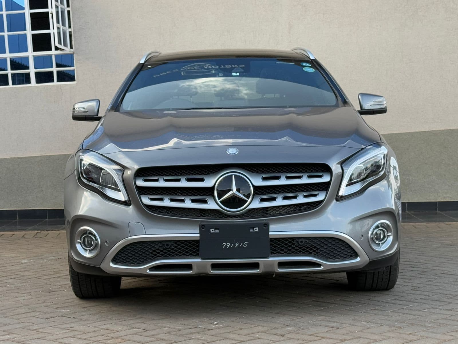 Image of Mercedes-Benz GLA 180 Panoramic Sunroof YOM - 2017