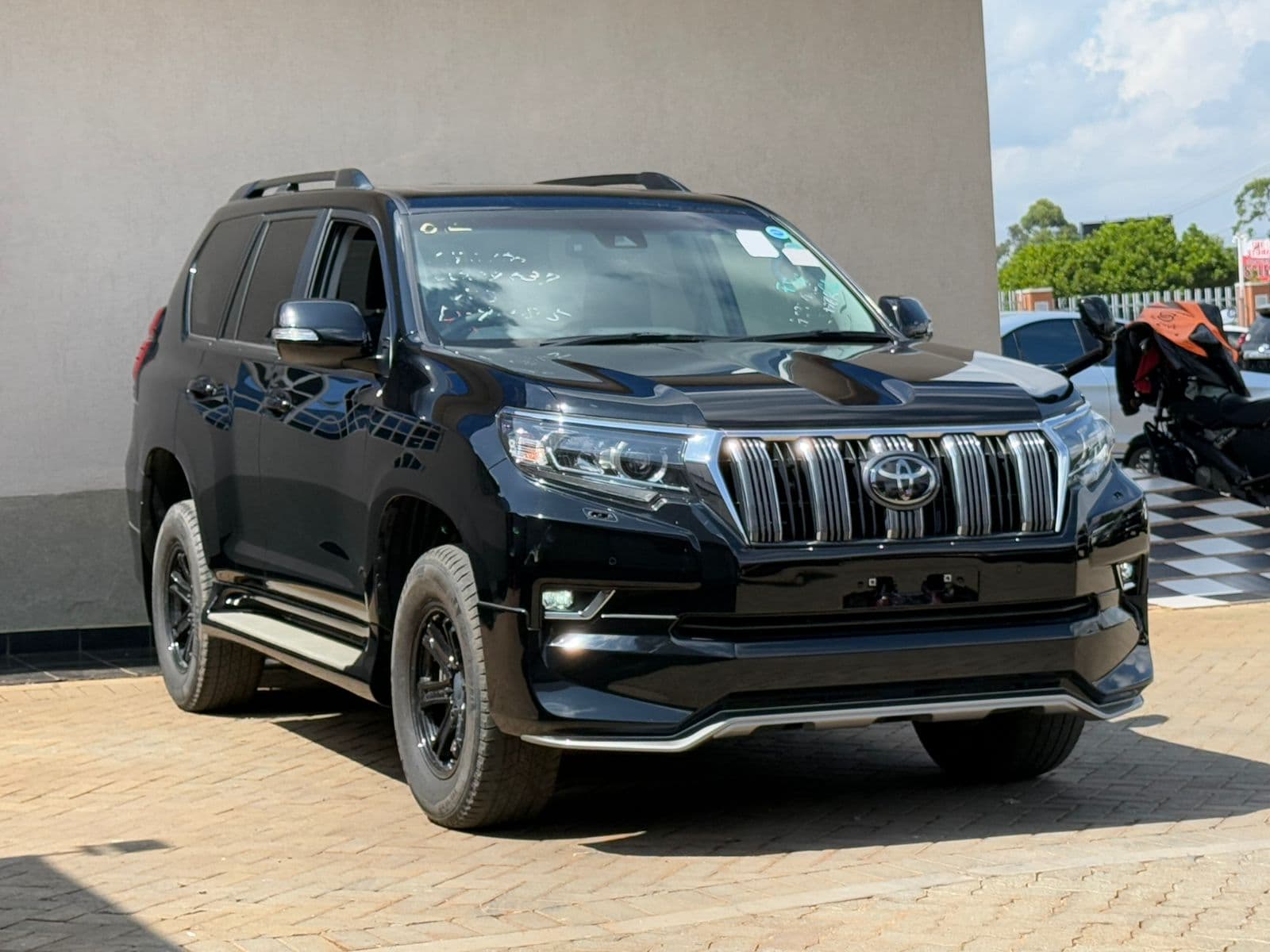 Image of Toyota Land Cruiser Prado TX YOM - 2018