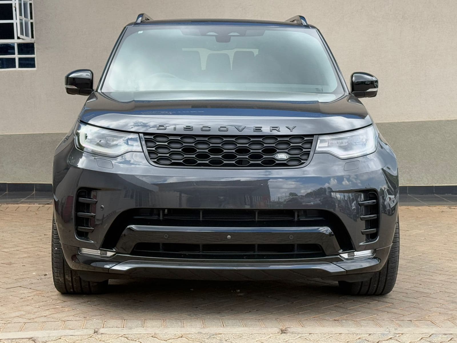 Image of Land Rover Discovery V R-Dynamic YOM - 2021