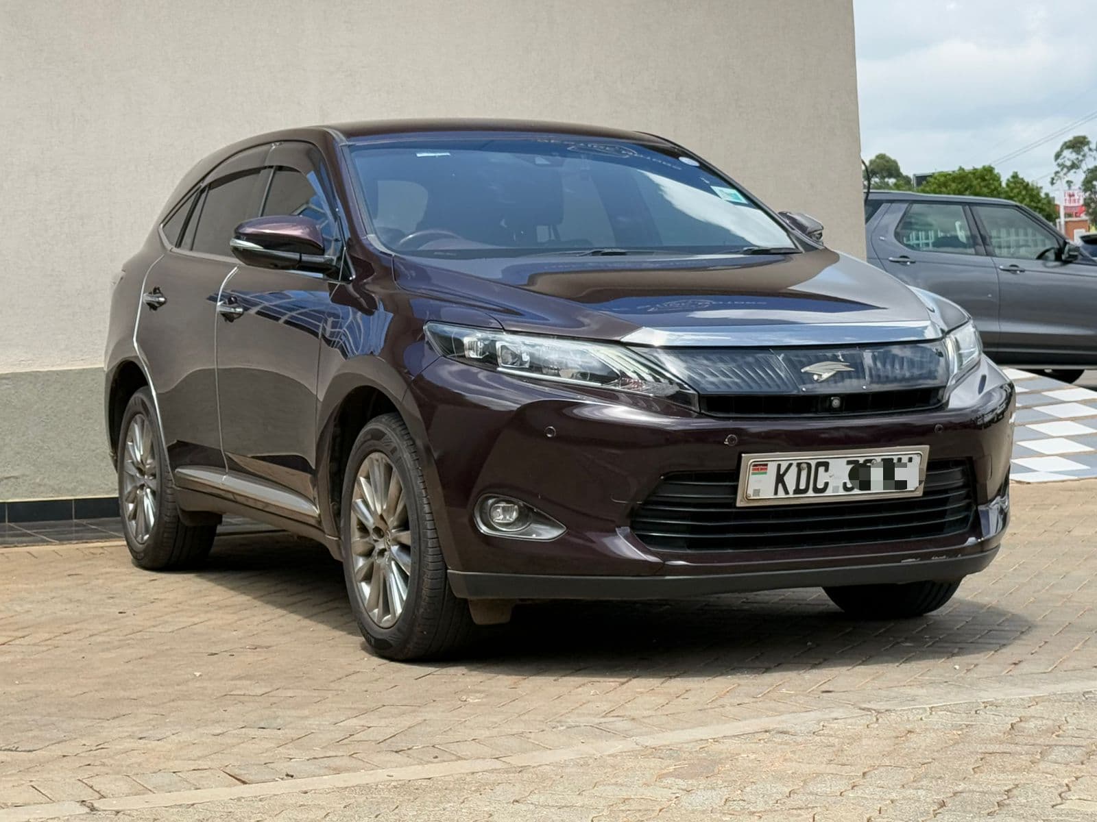 Image of Toyota Harrier YOM - 2014