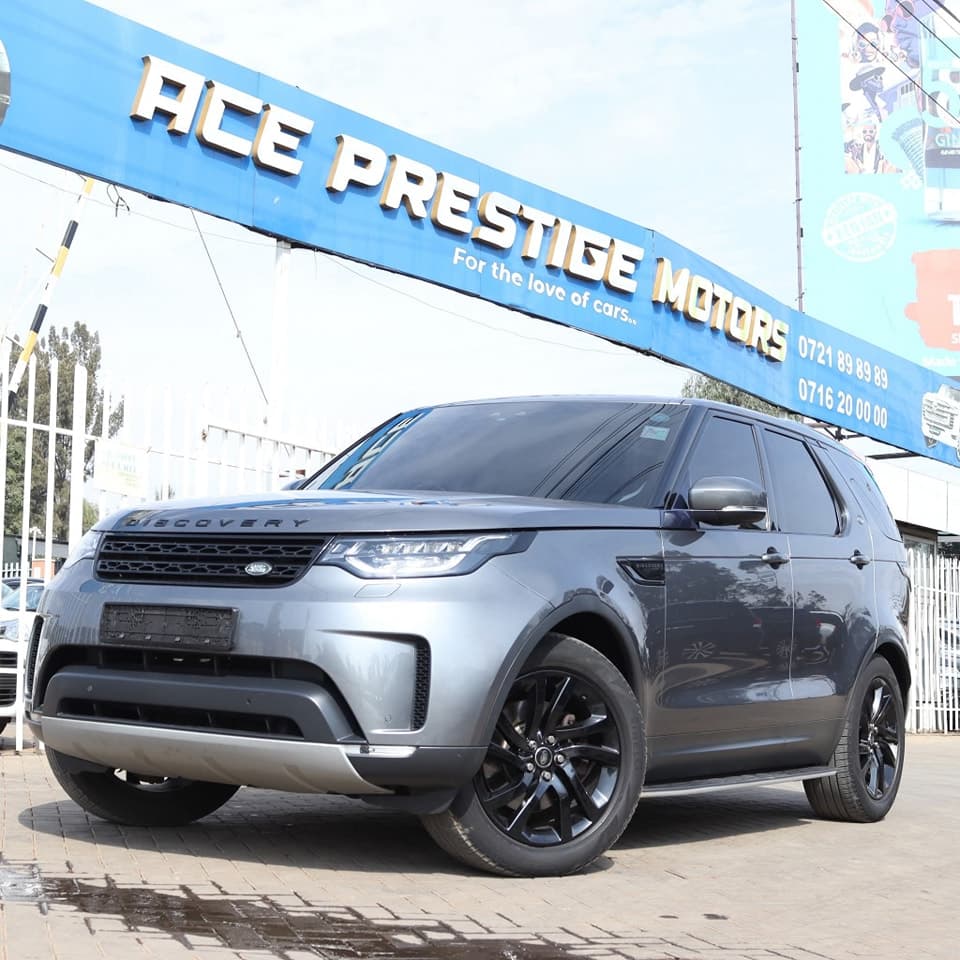 Image of Land Rover Discovery V YOM - 2017