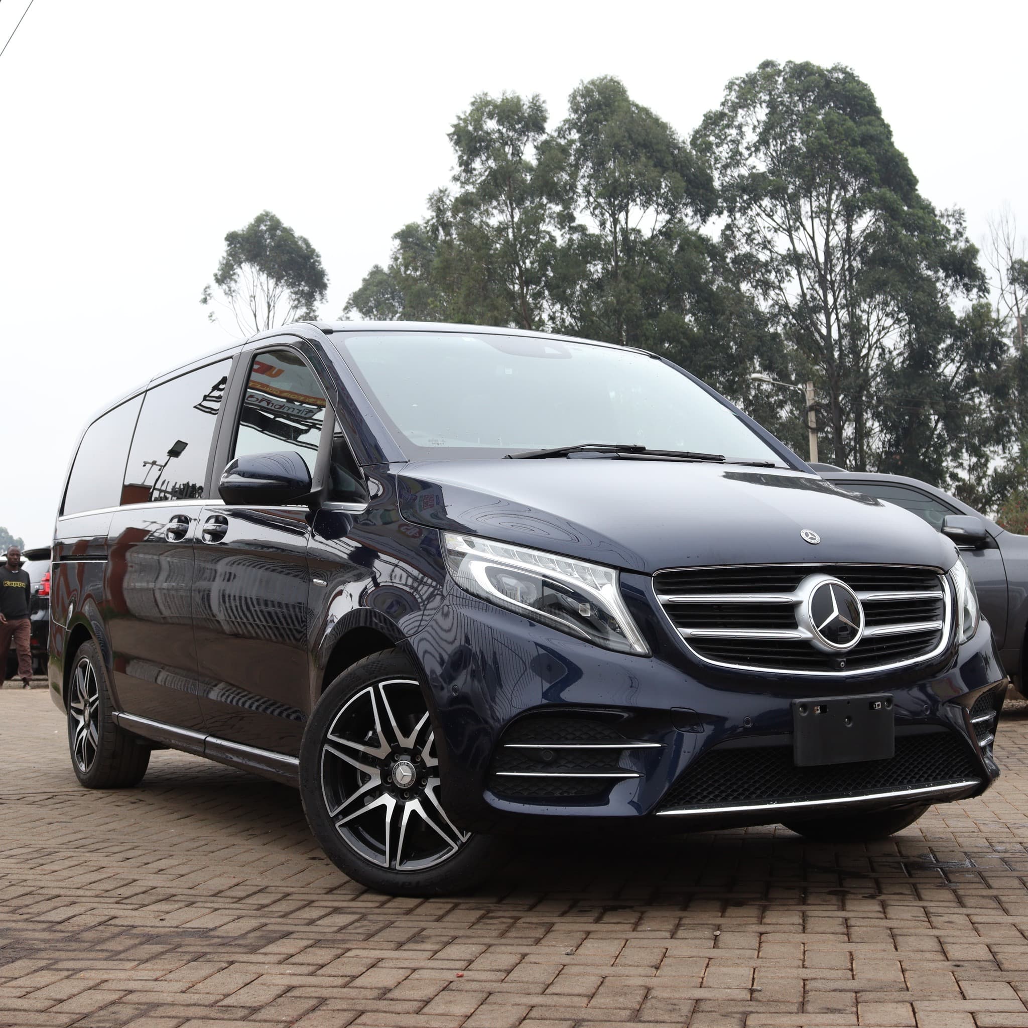 Image of  Mercedes-Benz V220d YOM - 2018