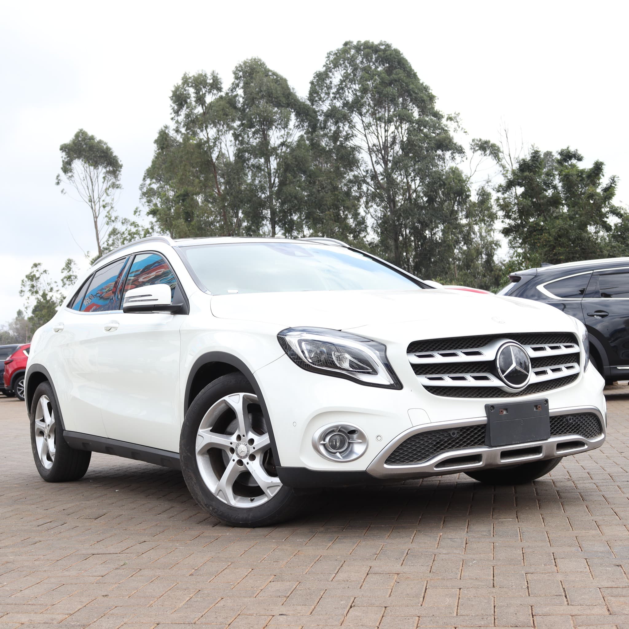 Image of Mercedes-Benz GLA 220d  YOM - 2017