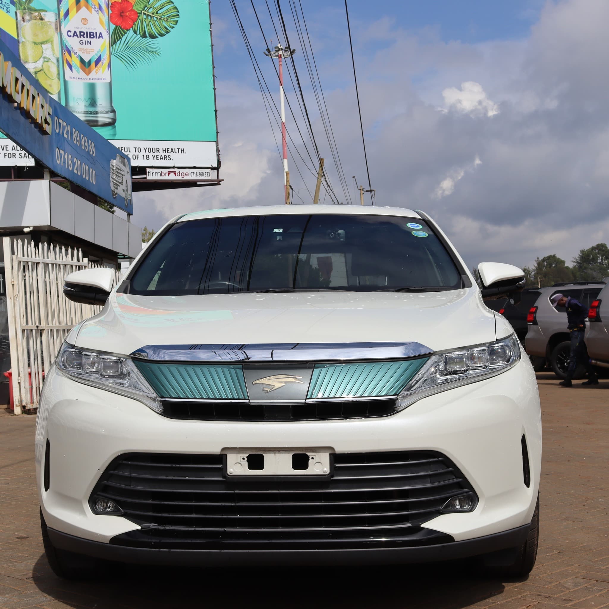 Image of Toyota Harrier Sunroof YOM - 2017