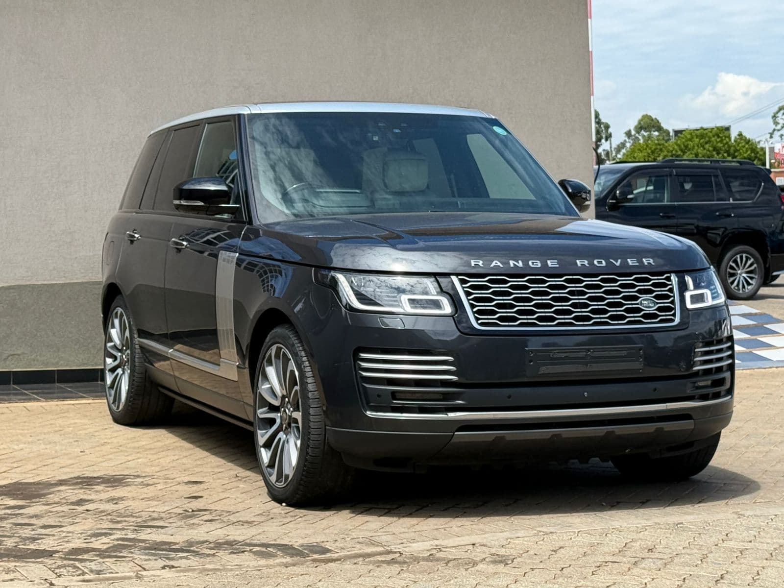 Image of Range Rover Vogue Autobiography YOM - 2018