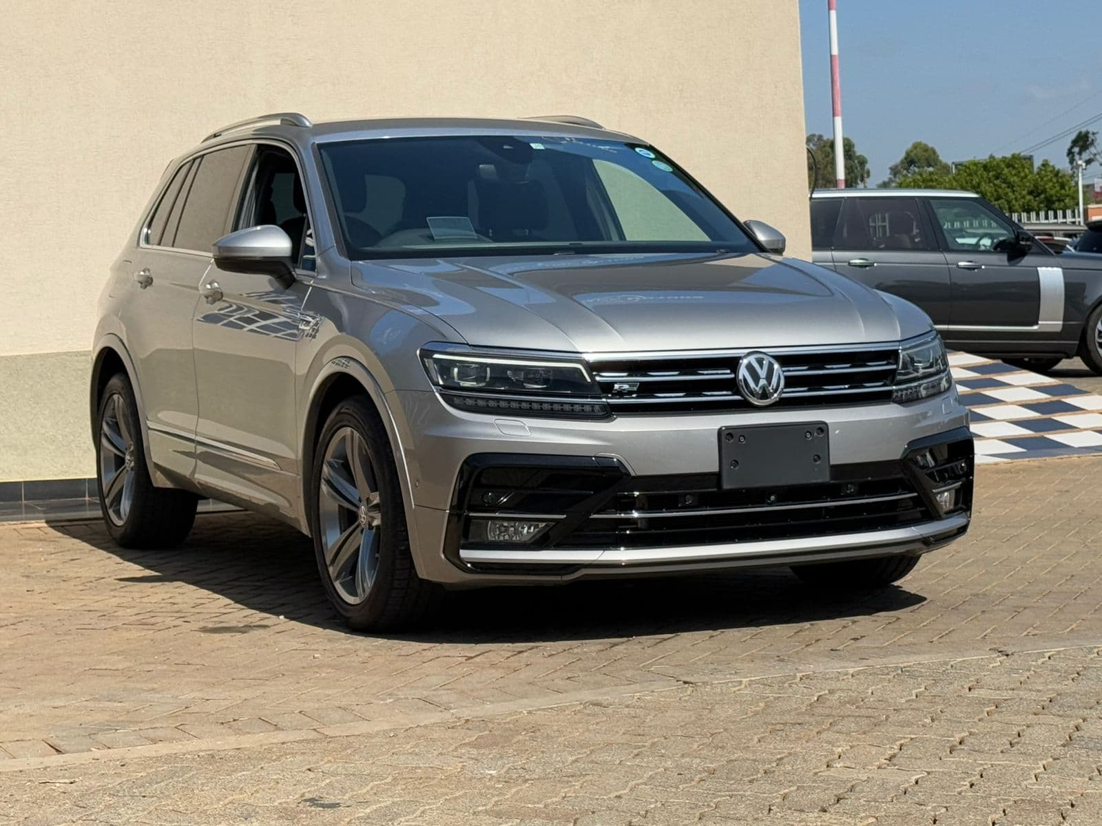 Image of Volkswagen Tiguan R-Line YOM - 2017