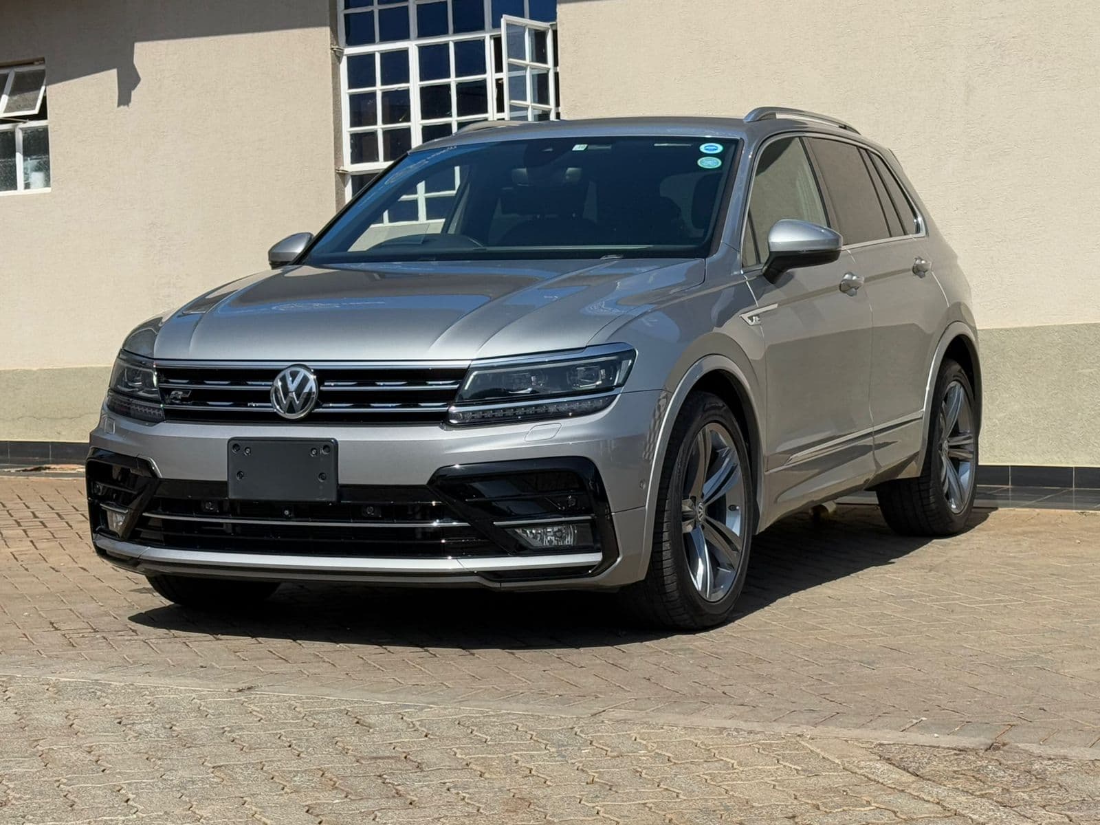 Image of Volkswagen Tiguan R-Line YOM - 2017
