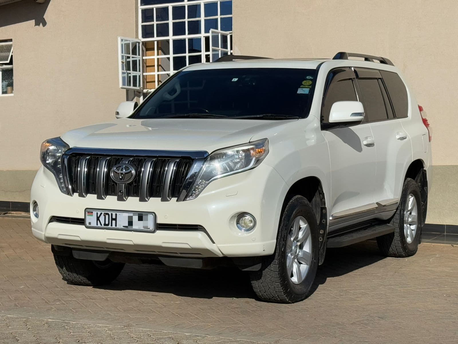 Image of Toyota Land Cruiser Prado TX YOM - 2015