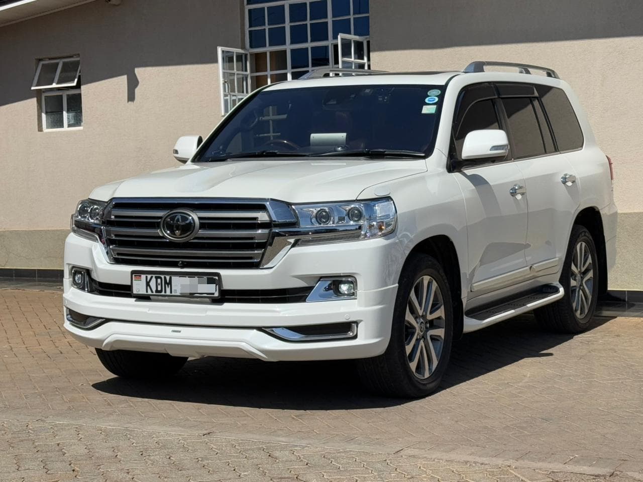 Image of Toyota Land Cruiser V8 ZX YOM - 2017