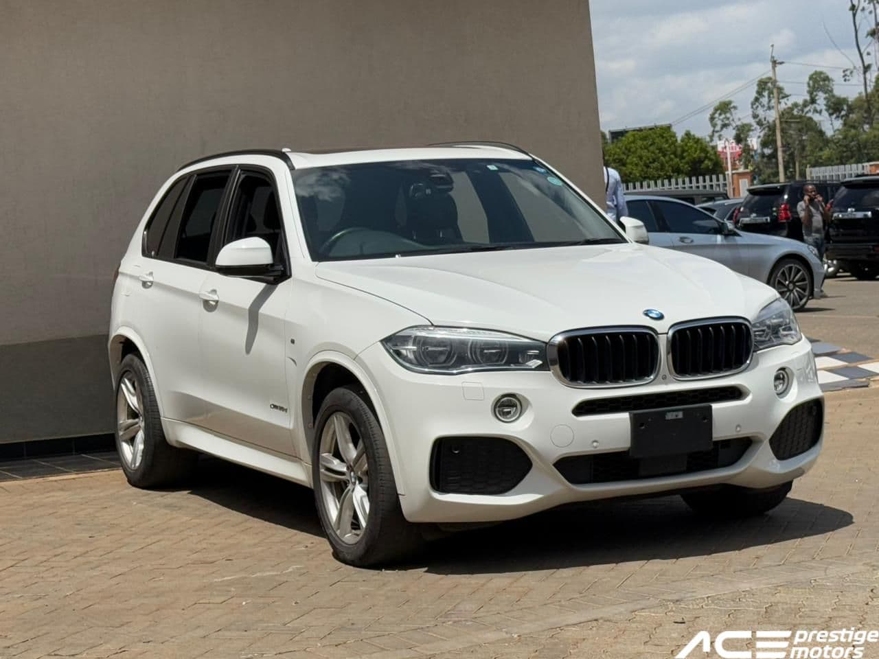 Image of BMW X5 xDrive35d Sunroof YOM - 2015