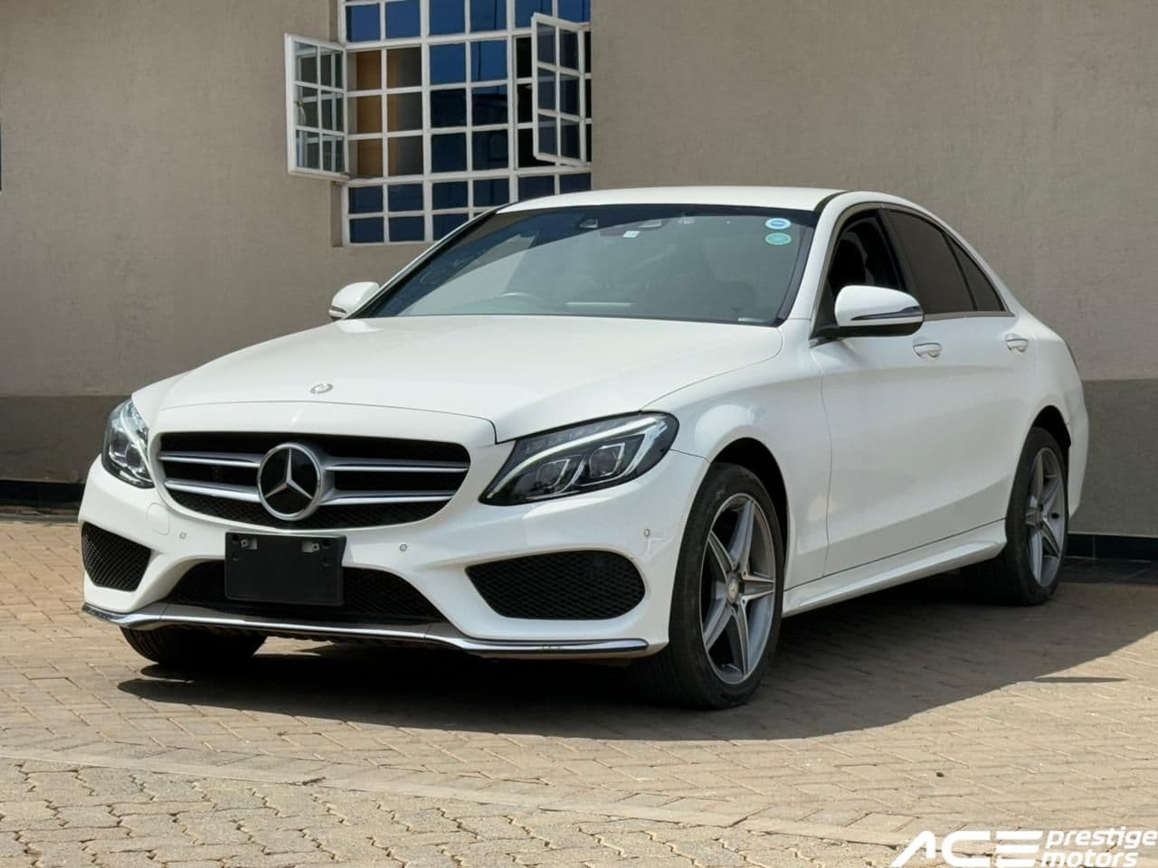 Image of Mercedes-Benz C200 YOM - 2015