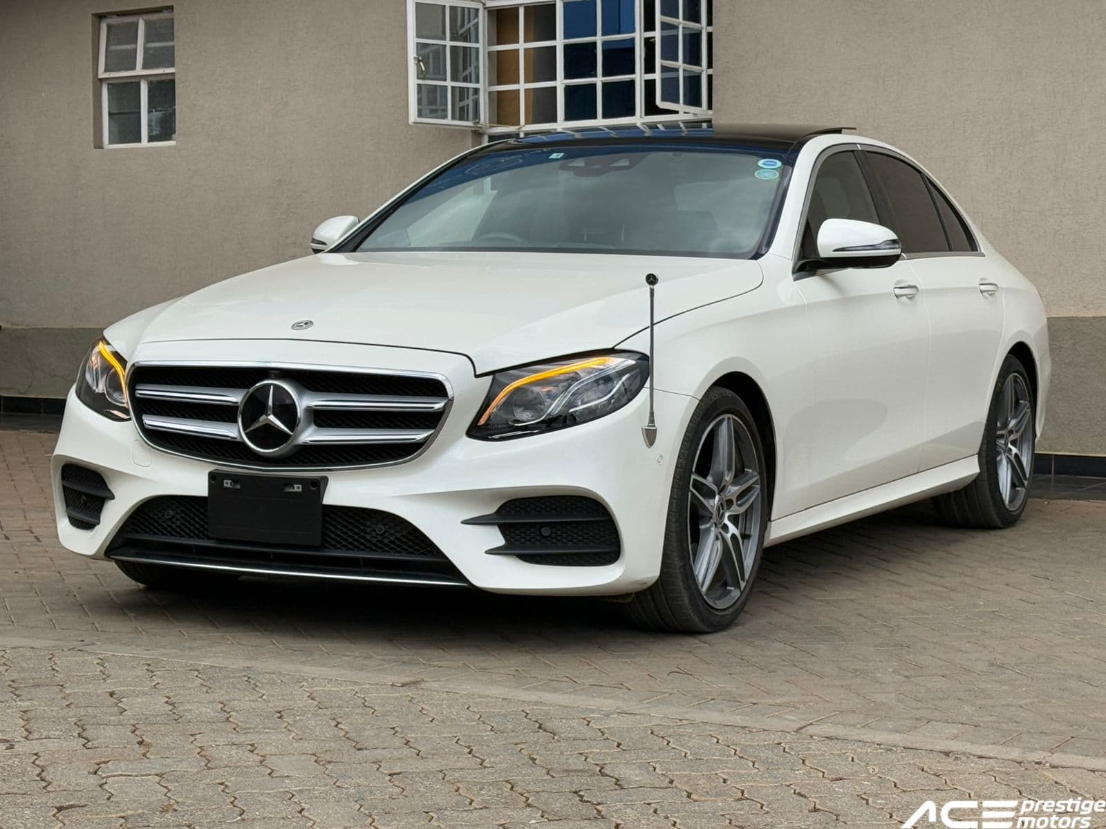 Image of Mercedes-Benz E250 YOM - 2017