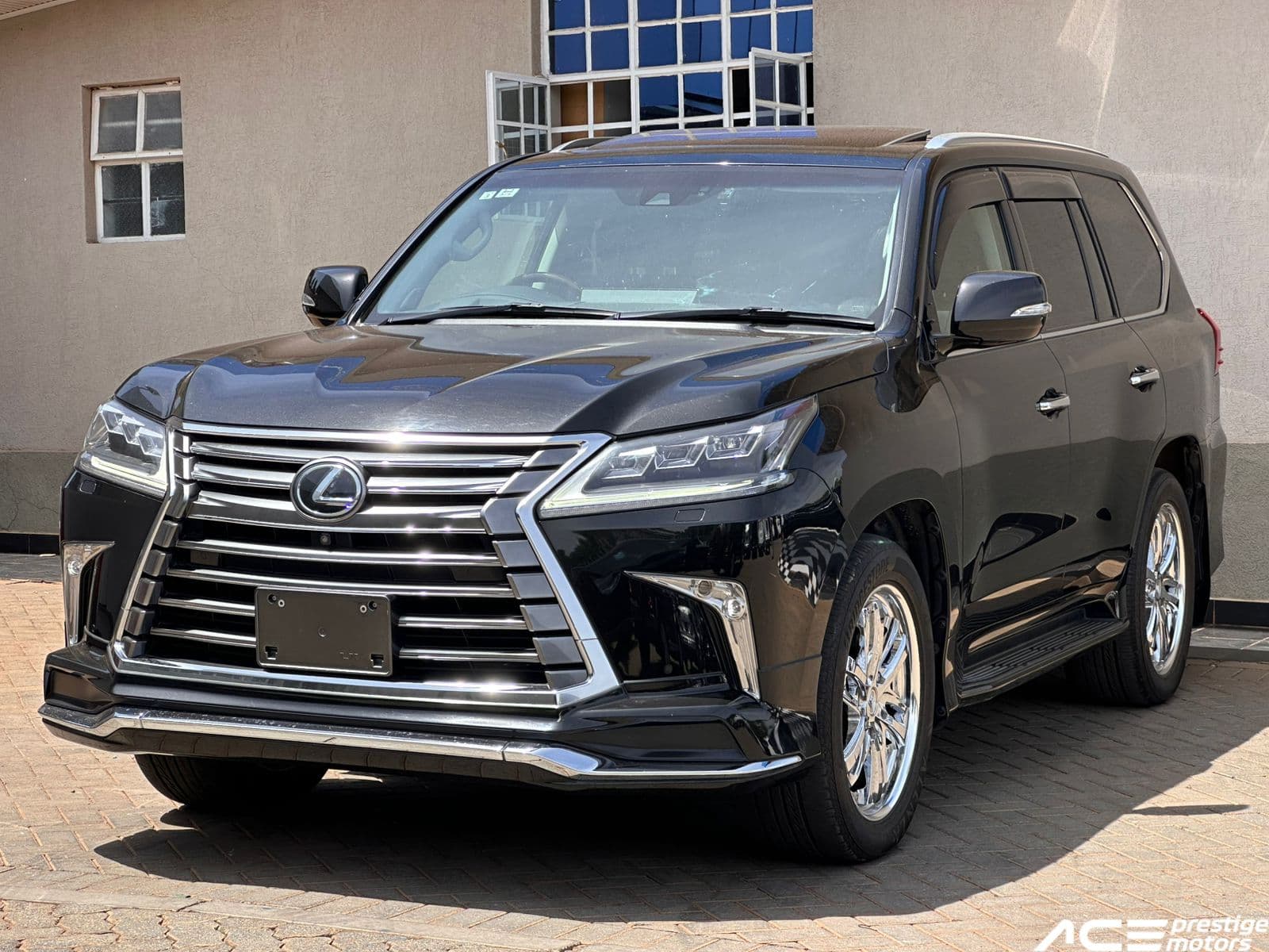 Image of Lexus LX570 YOM - 2017