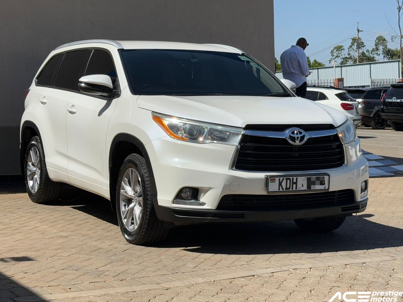 Image of  Toyota Kluger YOM - 2014