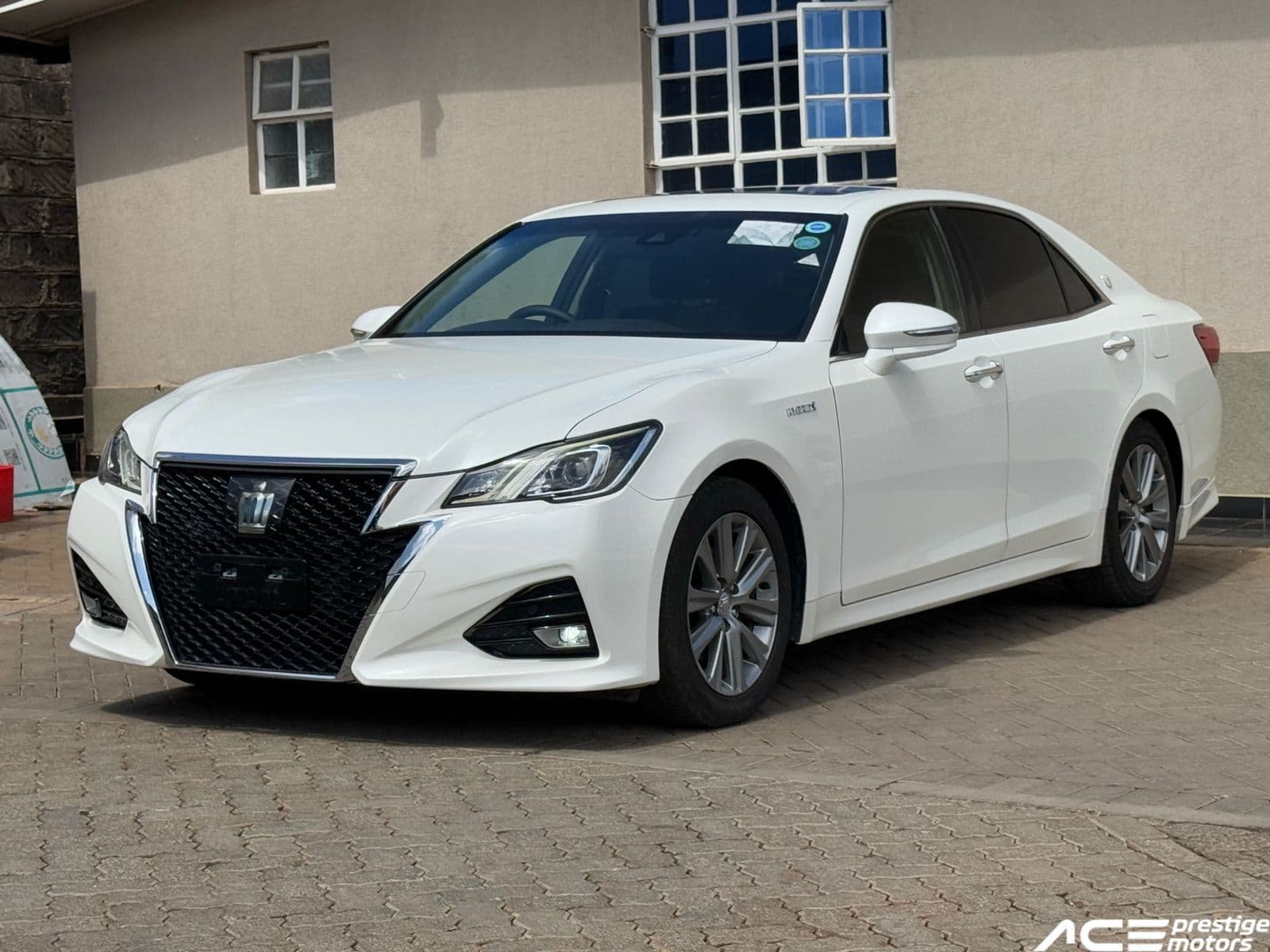 Image of Toyota Crown Athlete Hybrid/Sunroof YOM - 2017