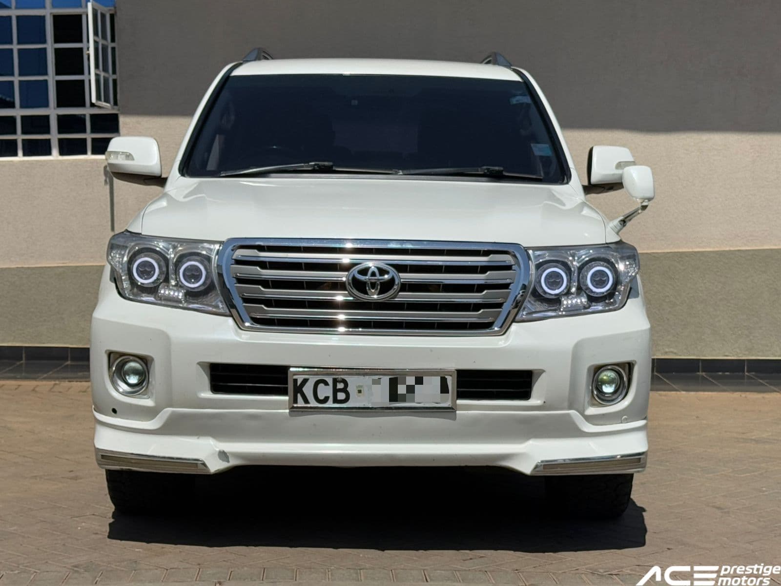 Image of  Toyota Land Cruiser LC200 V8 ZX YOM - 2008