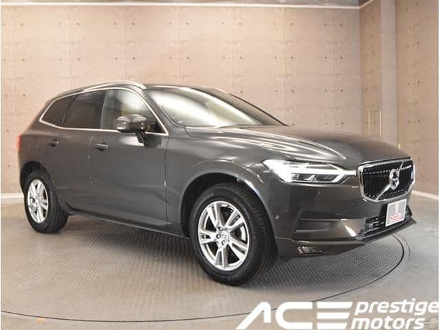 Image of Volvo XC60 T5 AWD Momentum YOM - 2018