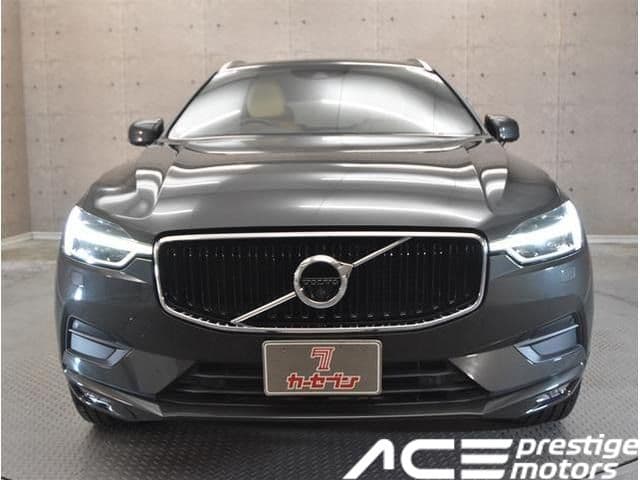 Image of Volvo XC60 T5 AWD Momentum YOM - 2018