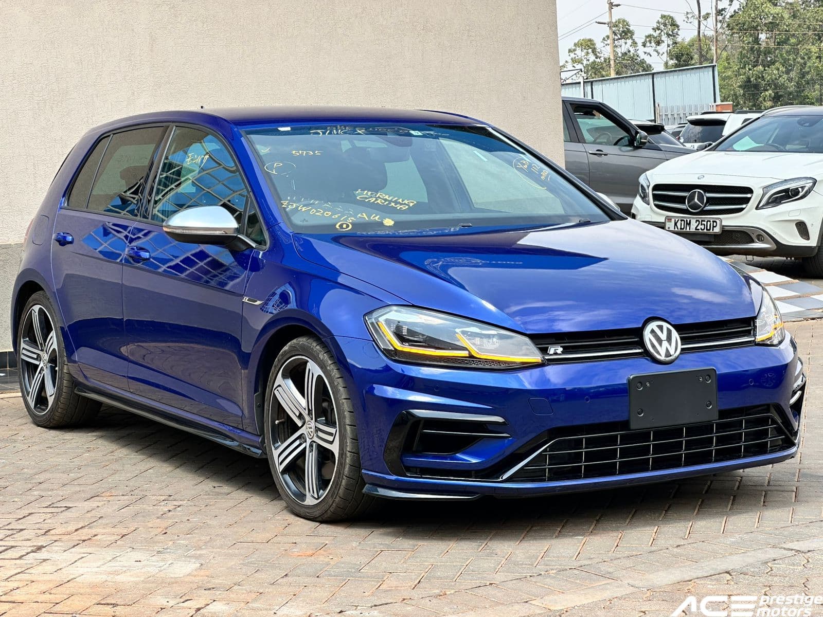 Image of Volkswagen Golf R  YOM - 2017
