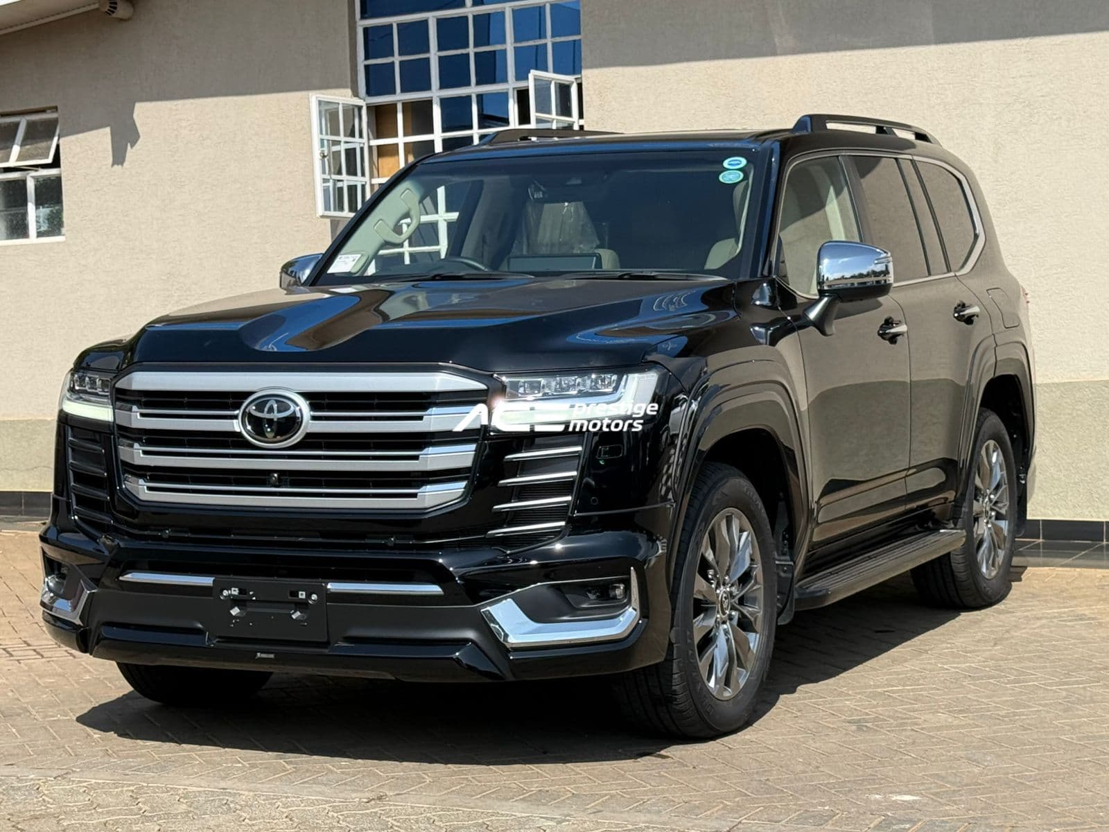 Image of Toyota Land Cruiser LC300 YOM - 2023