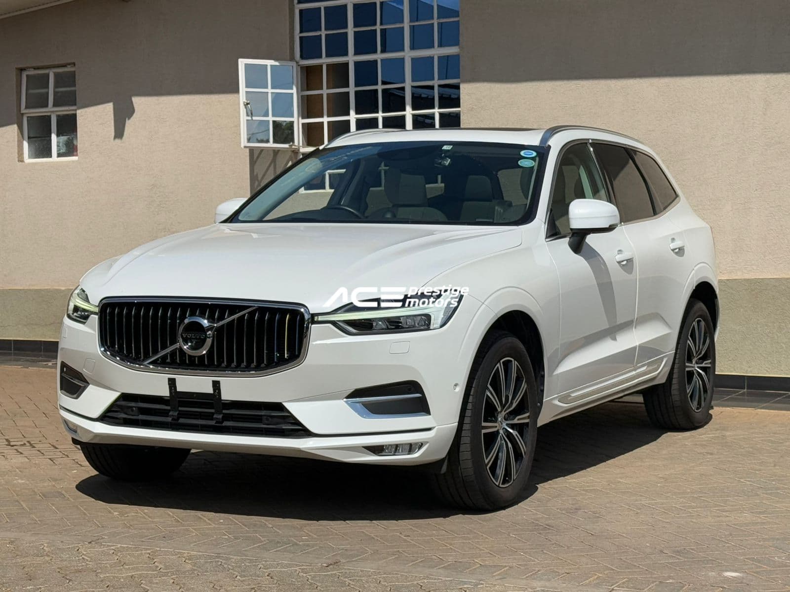 Image of Volvo XC60 T5/Sunroof YOM - 2019
