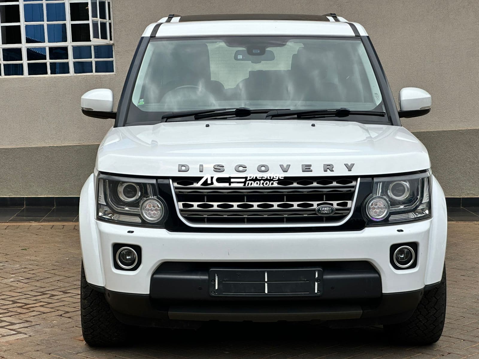 Image of Land Rover Discovery IV YOM - 2017