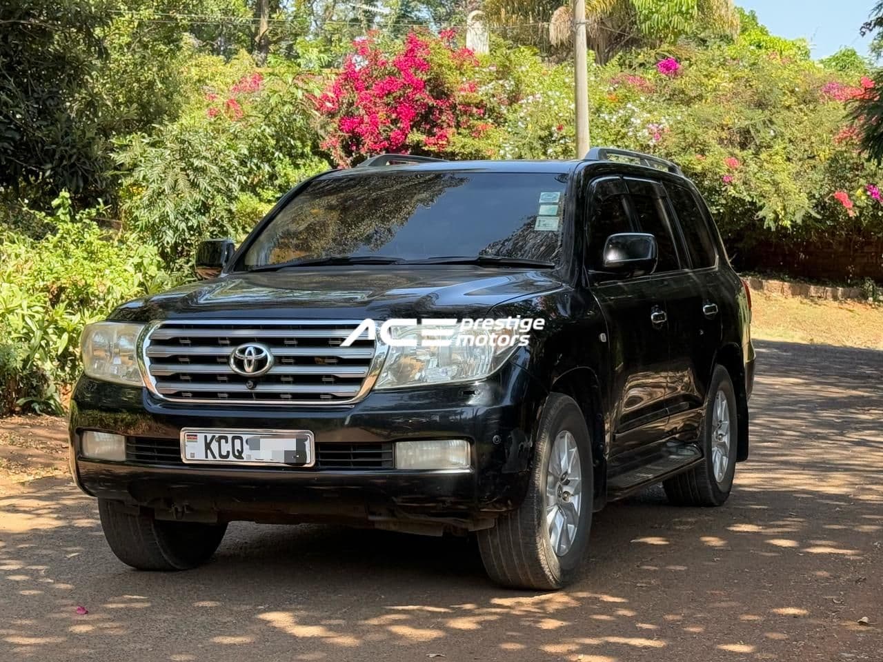 Image of Toyota Land Cruiser LC200 ZX YOM - 2011
