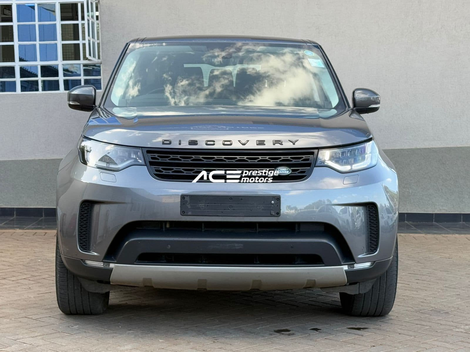 Image of Land Rover Discovery V HSE  YOM - 2017