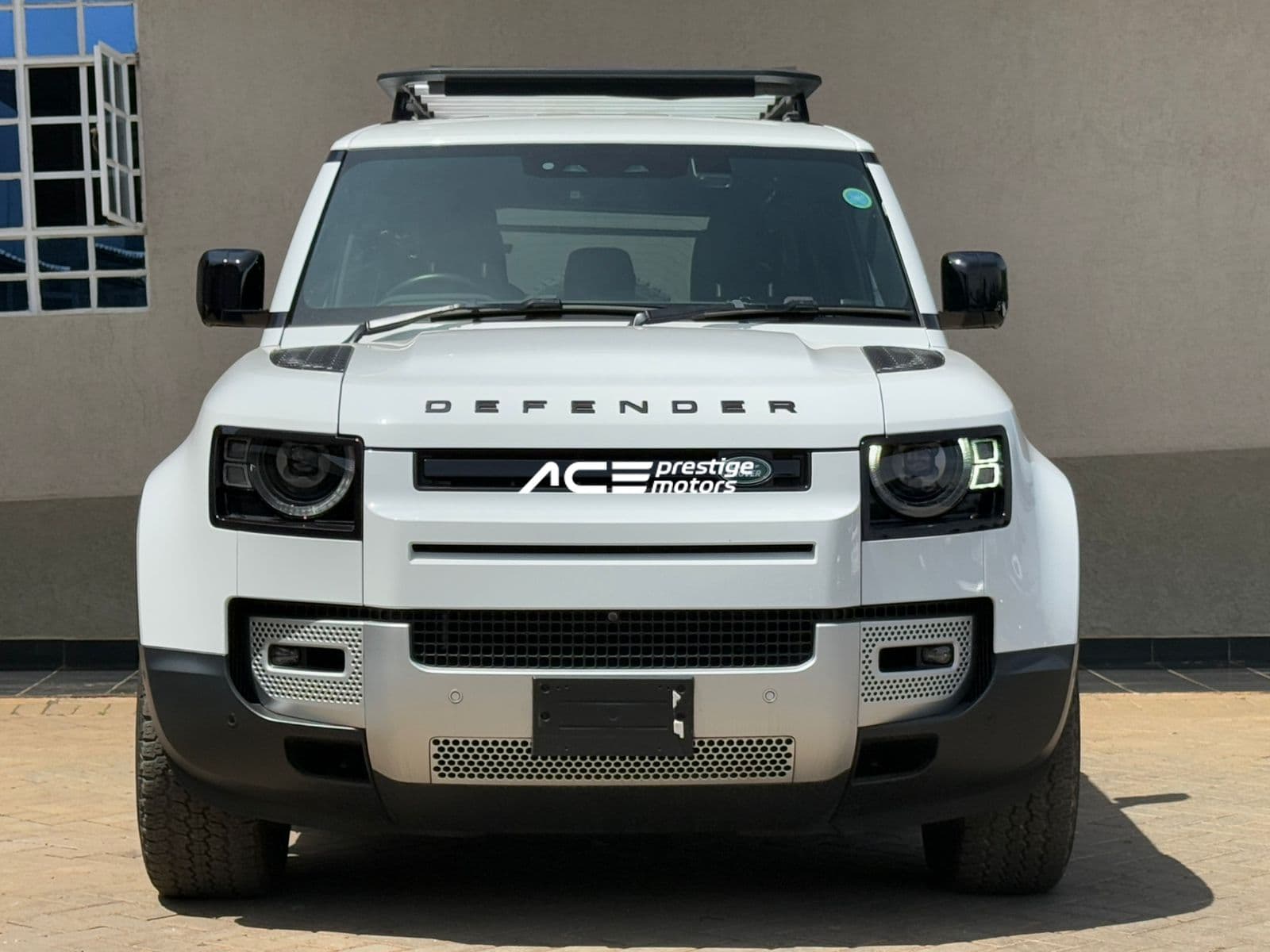 Image of Land Rover Defender 110 D300 YOM - 2021