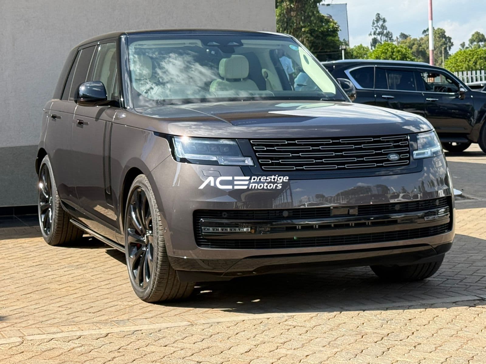 Image of Range Rover Vogue P400 YOM - 2023