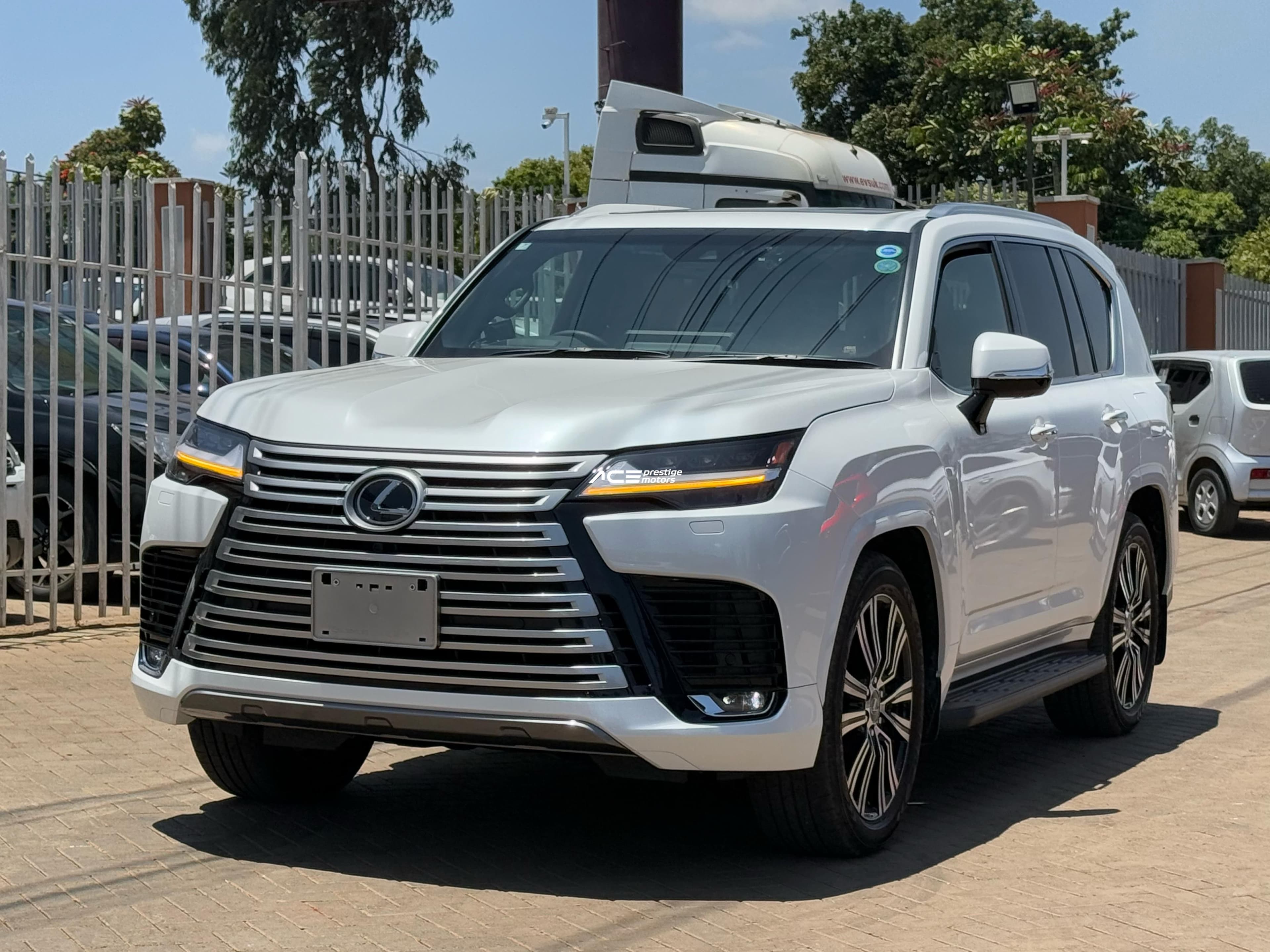 Image of Lexus LX600 YOM - 2024