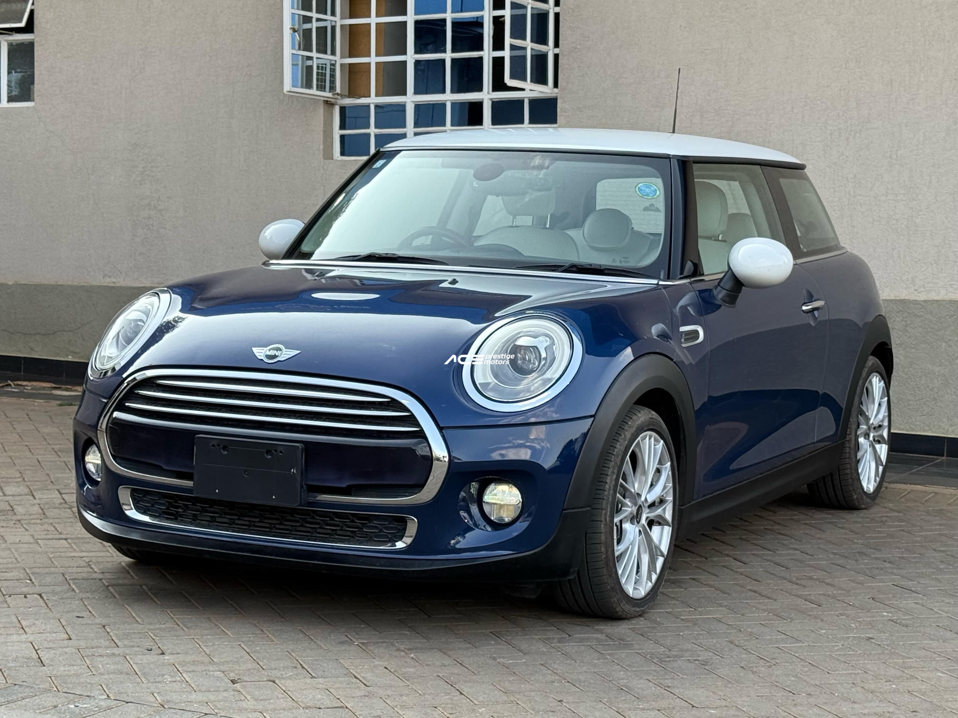 Image of Mini Cooper  YOM - 2017
