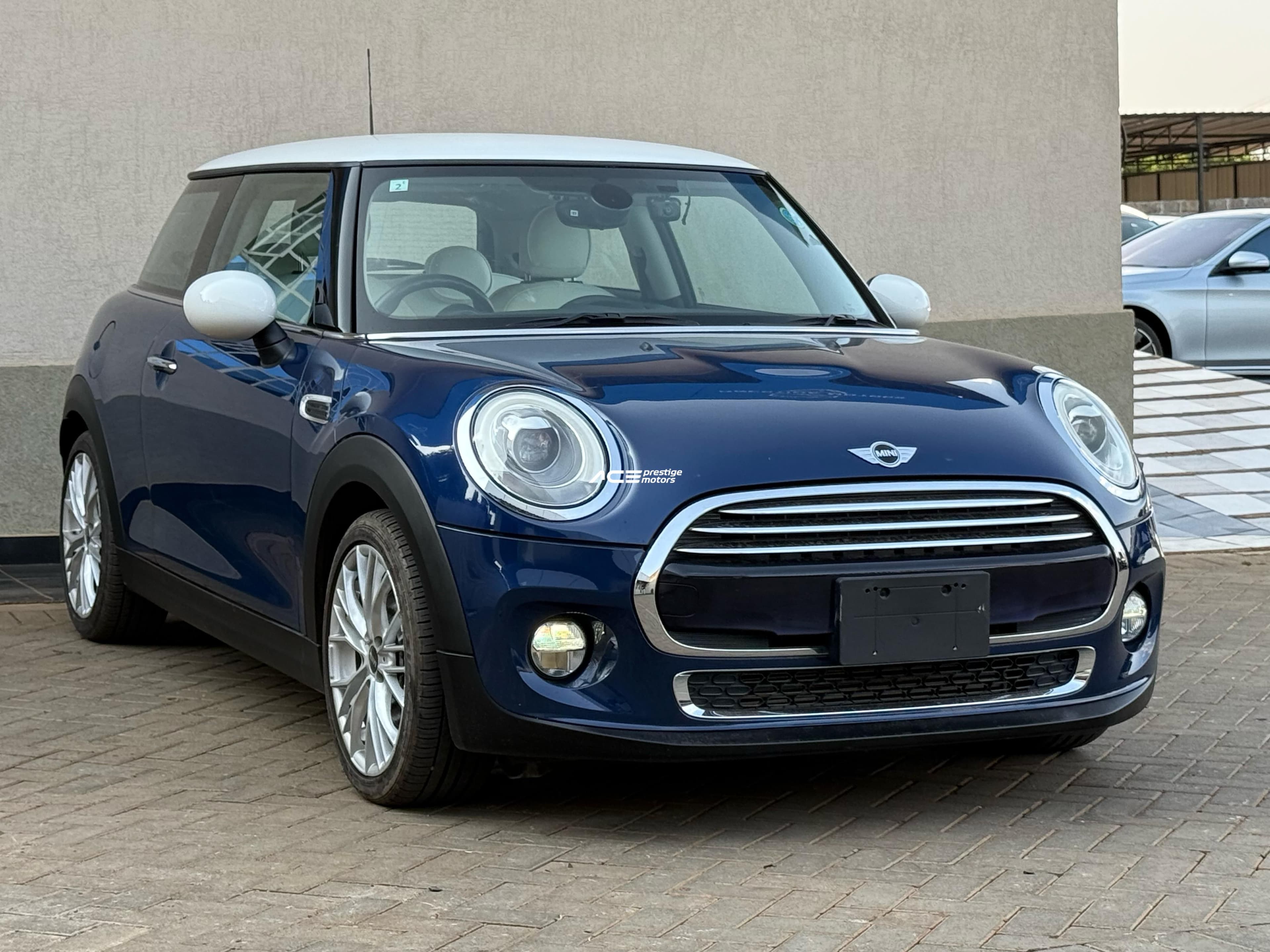 Image of Mini Cooper  YOM - 2017