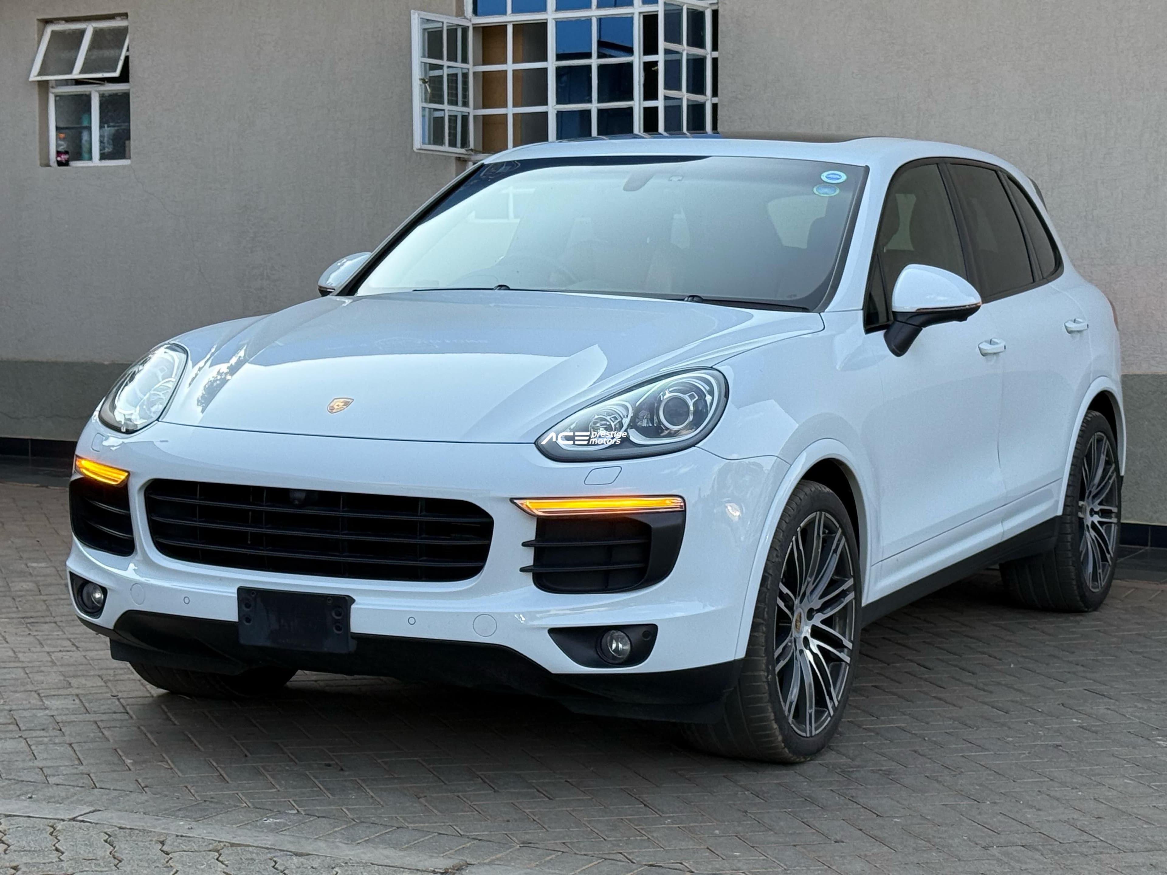 Image of Porsche Cayenne YOM - 2018
