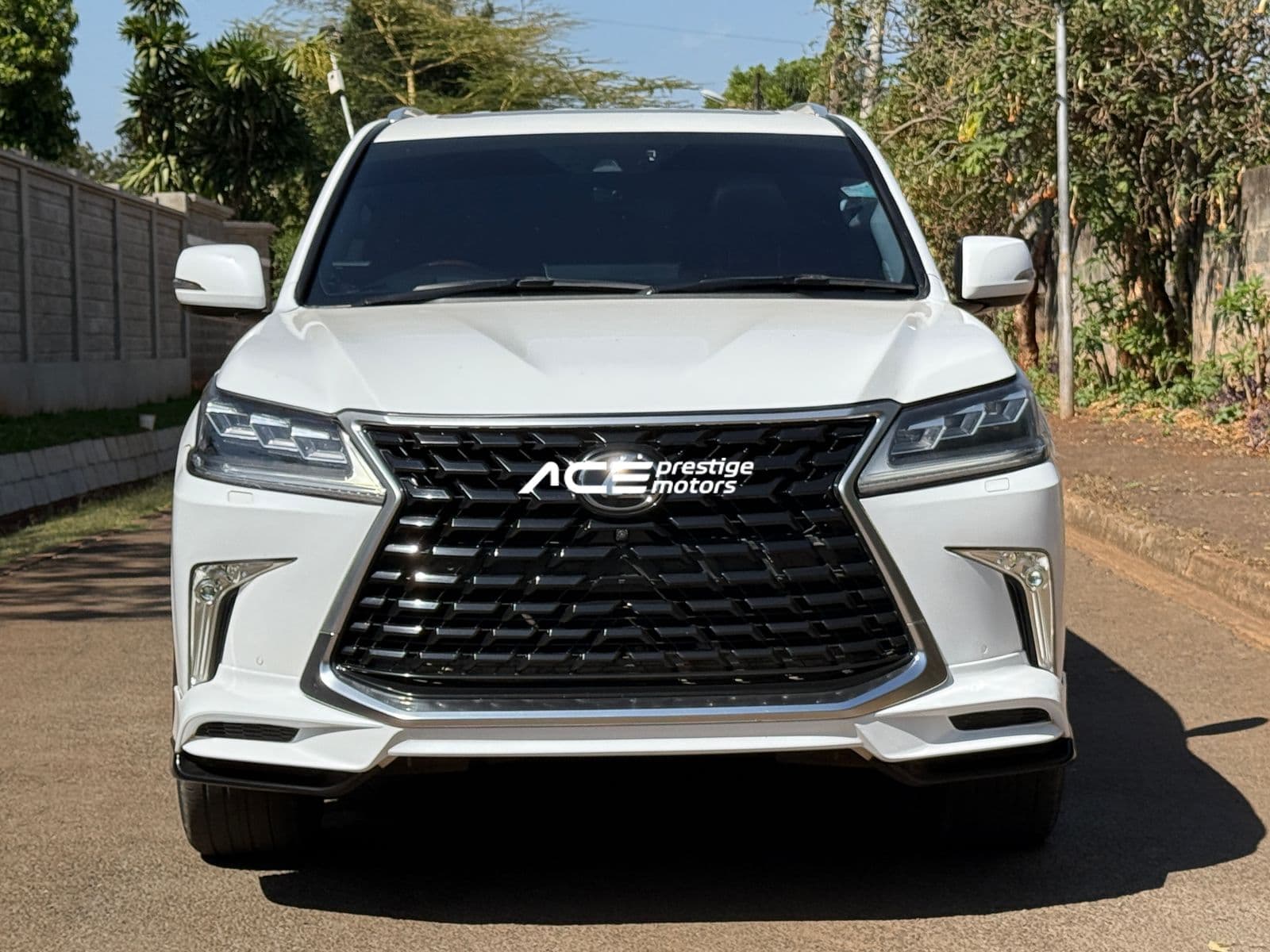 Image of Lexus LX 570 YOM - 2016