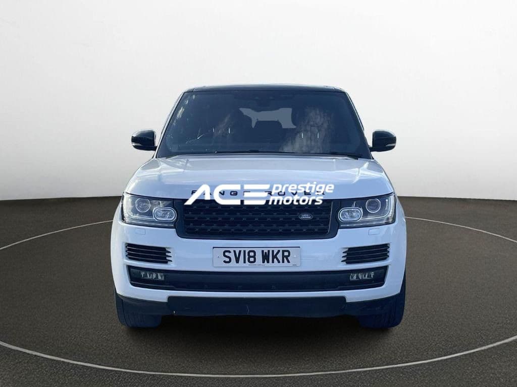 Image of Range Rover Vogue SE YOM - 2018