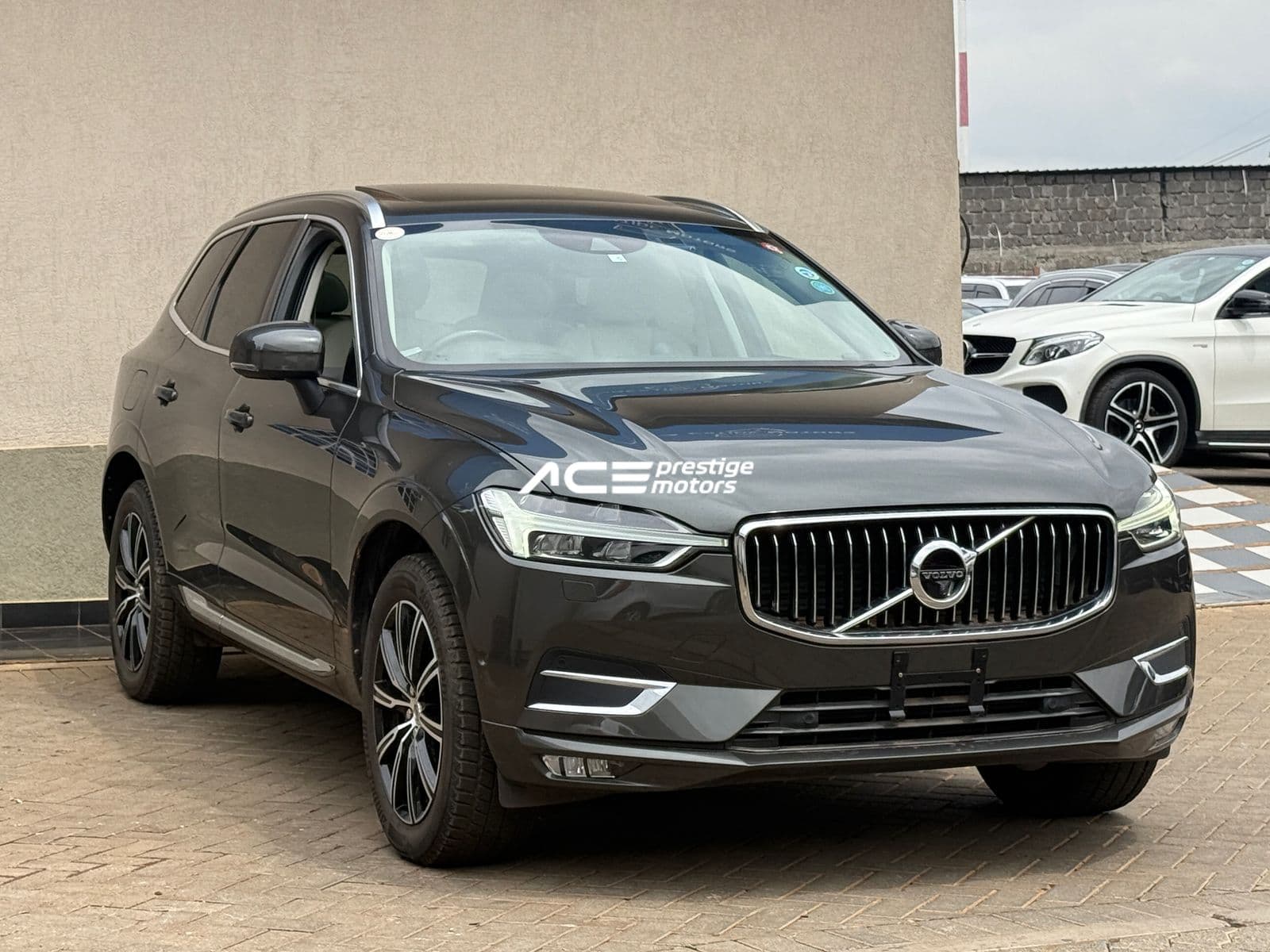 Image of  Volvo XC60 D4/Sunroof YOM - 2019