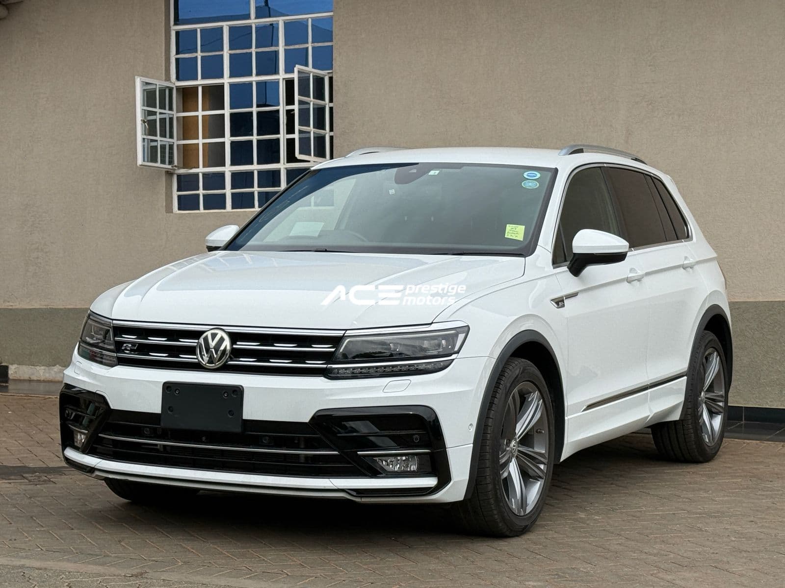 Image of Volkswagen Tiguan R-Line YOM - 2018